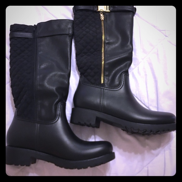 Shoes - NWT Women’s DAV Brand weatherproof boots size 9